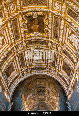 Italien, Venedig. Doge's Palace, die Goldene Treppe, eine Fortsetzung der Treppe des Riesen, Architekt Jacopo Sansovino. Stockfoto