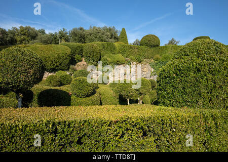 Formgehölze in den Gärten des Jardins de Marqueyssac in der Region Dordogne Frankreich Stockfoto