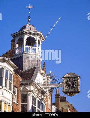 14. Jahrhundert Guildhall, High Street, Guildford, Surrey, England, Vereinigtes Königreich Stockfoto