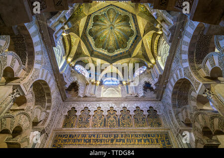 Die wunderschönen Mihrab in der Mezquita von Cordoba. Andalusien, Spanien. Stockfoto