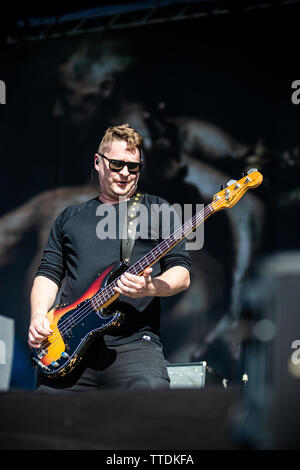 Florenz Italien 16. Juni 2019 Redakteure leben in Firenze Rocks - Ippodromo del Visarno - der Bassist Russell Leetch führt © Andrea Ripamonti/Alamy auf Stockfoto