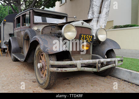 Bild zeigt ein Hudson Super Six Oldtimer auf dem Display in Pasadena, Kalifornien. Stockfoto