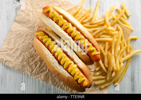 Hot Dogs und Bratkartoffeln closeup Stockfoto