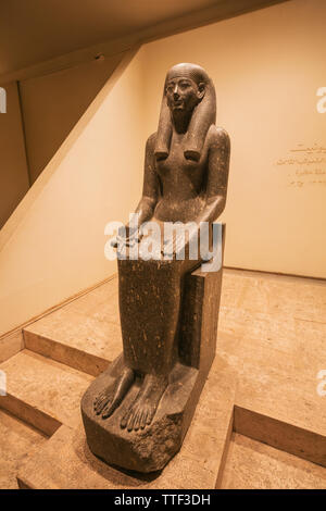 Editorial: Luxor, Ägypten, 16. Oktober 2018 - Statue der Göttin Iwnit im Luxor Museum Stockfoto