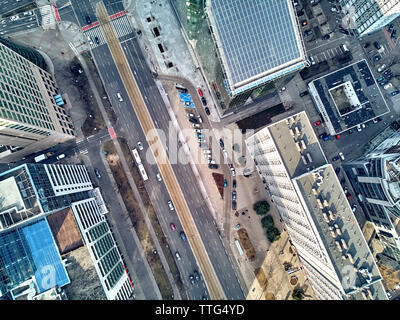 Schöne Panoramasicht Antenne drone Ansicht Panorama von Warschau moderne Stadt, Q22-neomodern Büro hochhaus von APA Kurylowicz & Associates Witz konzipiert Stockfoto