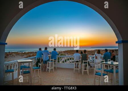 La Ballena Verde Bar Chiringuito. Zahara de los Atunes. Barbate Gemeinde. Costa de la Luz. Cadiz Provinz. Andalusien. Andalusien. Spanien Stockfoto