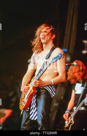 Der Finsternis band Beim Reading Festival 2003 durchführen Stockfoto