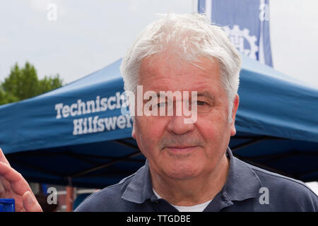 Albrecht Brömme, seit 2006 Präsident des Bundesamtes für Technische Hilfe, zuvor war er ab 1992 Leiter der Berliner Feuerwehr Stockfoto