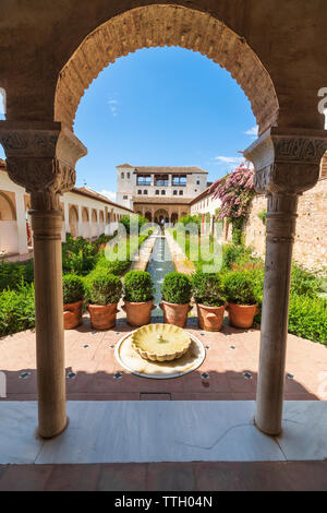 Patio De La Acequia, Generalife, Alhambra, Granada, Spanien Stockfoto