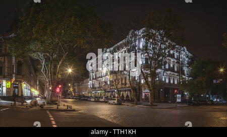 Luxus Hotel Bristol liegt im historischen Zentrum der Stadt Odessa in einer Sommernacht Stockfoto