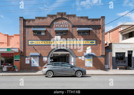 Das Majestic Theater in Gloucester NSW eröffnete im Jahr 1926 und betrieben als Kino bis 1980. Es ist seit dem zu einem Einkaufszentrum umgebaut wurde. Stockfoto