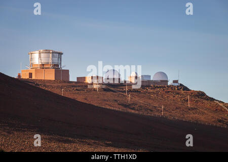 Haleakala High Altitude Observatory Site mit AEOS Teleskop auf der hawaiianischen Insel Maui, USA Stockfoto