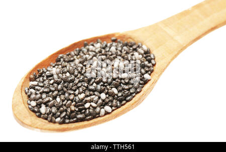 Chia Samen in einem Kochlöffel auf weißem Hintergrund Stockfoto