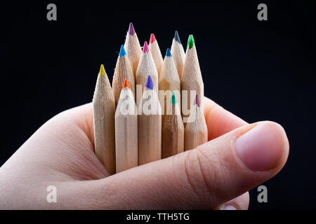 Eine Vielfalt von Farben Vektor einrichten der Farbstifte. Zeichnen und Malen Stockfoto