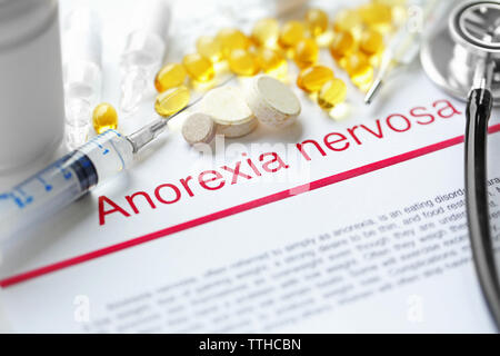 Medikamente und Anorexie Diagnose auf Papier closeup geschrieben Stockfoto