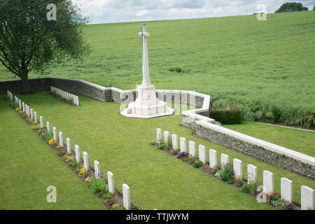 Cambrai WW1 War Memorial - mit PWRR (Princess of Wales's Royal Regiment Stockfoto