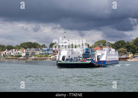 Studland Kette Überfahrt mit der Fähre von Sandbänken von Studland Bay, Pool, Hafen, Dorset, England, Großbritannien Stockfoto