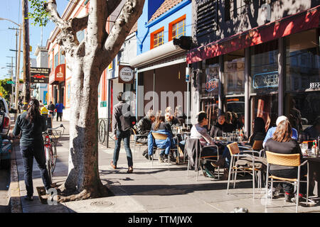 USA, Kalifornien, San Francisco, die Mission, die Strophe, die Kaffee und Schweinefleisch Store Cafe Stockfoto