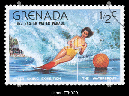 GRENADA - ca. 1977: einen Stempel in Grenada gedruckt für das osterwasser Parade erteilt zeigt Skifahren Ausstellung, circa 1977. Stockfoto