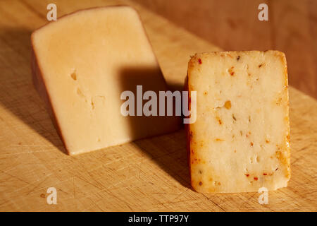 Keile von artisan, harten Ziegenkäse aus Dove Song Molkerei in Berks County, Pennsylvania, USA Stockfoto