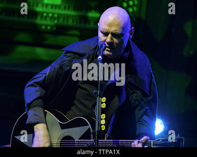 Glasgow, Schottland, Großbritannien. 17 Juni, 2019. Billy Corgan in Konzert in der St Luke's und den geflügelten Ochsen, Glasgow, UK. Credit: Stuart Westwood Stockfoto