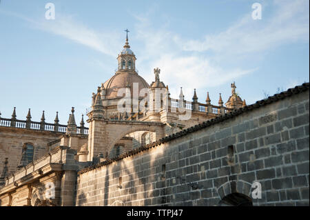 Jerez de la Frontera Kathedrale gegen Sky Stockfoto