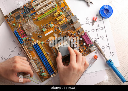 Mann, Reparatur, Motherboard, Nahaufnahme Stockfoto