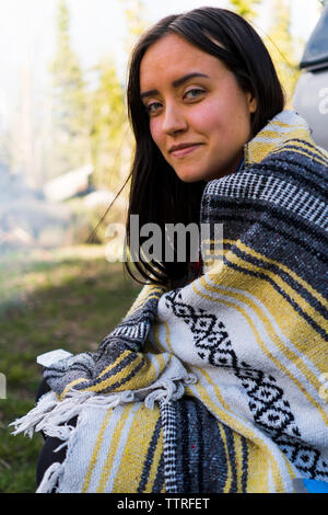 Brooke Schwimmen Camping in Dixie National Forest Stockfoto