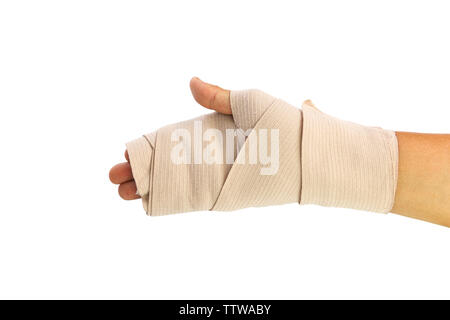 Mann Anwendung Kompressionsverband für Handgelenk bandage de tragen wegen der entzündeten Handgelenk sehnen weißen Hintergrund isolieren. Stockfoto