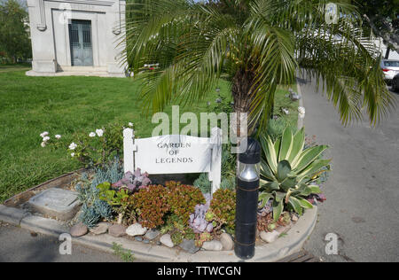 Hollywood, Kalifornien, USA, eine allgemeine Ansicht der Atmosphäre von Chris Cornell Grab am Juni 17, 2019 in Hollywood Forever Cemetery in Hollywood, Kalifornien, USA. Foto von Barry King/Alamy Stock Foto Stockfoto