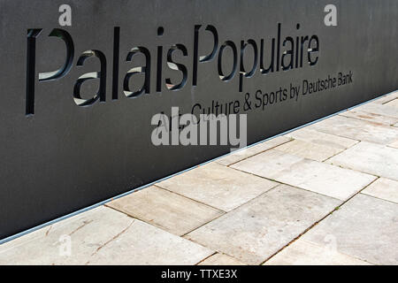 Palais Populaire Kunst, Kultur & Sport von der Deutschen Bank. Galerie, Café & Veranstaltungsort in Mitte-Berlin Stockfoto