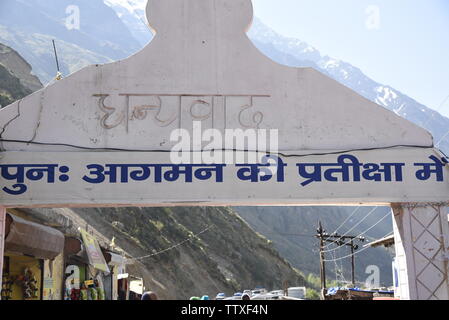 Indien im letzten Dorf Mana Dorf 2019 in Tibet Grenze in der Nähe von Badrniath, Chamoli, Rudrapryag, Indien, Asien Stockfoto