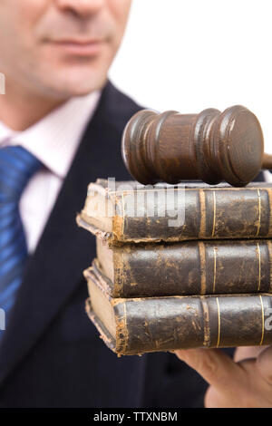 Business Gesetze und Bildung Konzept mit alten Büchern und Hammer Stockfoto