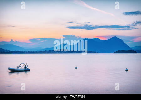 Panorama von Isola Superiore Pescatori Insel Sommer Sonnenuntergang Stockfoto