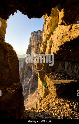 Italienische Artillerie position des Ersten Weltkrieges in den Soglio dell'Incudine, Pasubio massiv, Trient Provinz Trentino Alto-Adige, Italien, Europa. Stockfoto