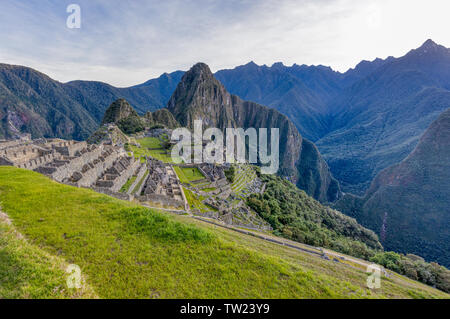 Machu Picchu, einem UNESCO-Weltkulturerbe, aus dem 15. Jahrhundert und historischen Ort, in der Region Cusco in Peru Stockfoto