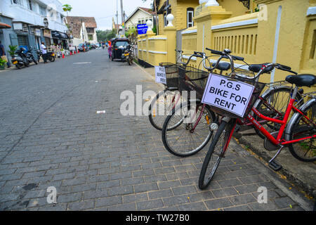 Galle, Sri Lanka - Dec 21, 2018. Fahrradverleih im Fort Galle, Sri Lanka. Galle ist eine Stadt an der Südwestküste von Sri Lanka. Stockfoto