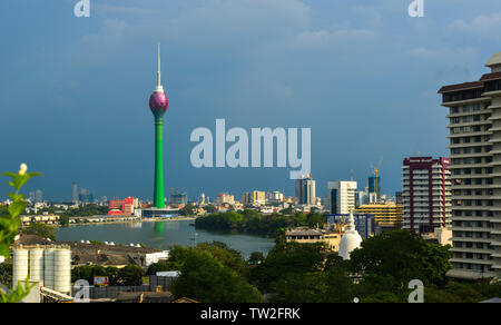 Colombo, Sri Lanka - Dec 23, 2018. Lotus Tower in Colombo, Sri Lanka. Colombo ist das finanzielle Zentrum der Insel und ein beliebtes Touristenziel. Stockfoto