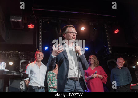 Bus Palladium - die Kultur Veranstaltung für Paris! - Organisiert von Pierre-Yves Bournazel Stockfoto