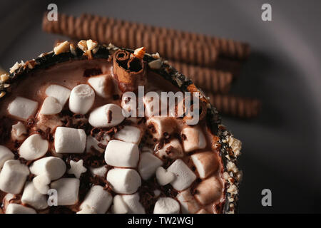 Tasse Kakao mit Marshmallows, Nahaufnahme Stockfoto