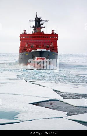 Russischen Eisbrecher Yamal in der russischen Arktis. Stockfoto