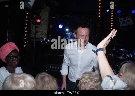 Bus Palladium - die Kultur Veranstaltung für Paris! - Organisiert von Pierre-Yves Bournazel Stockfoto