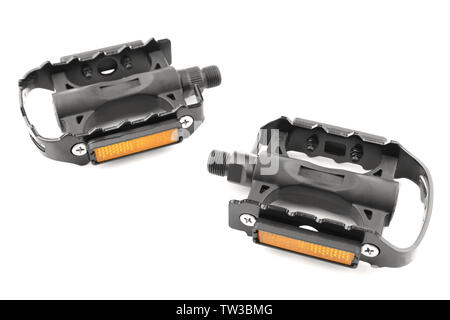 Fahrrad Pedale auf weißem Hintergrund Stockfoto