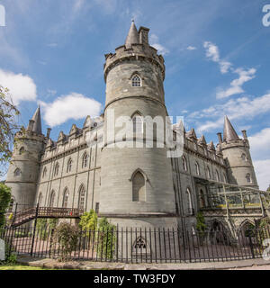 Inveraray Castle, Argyll, Schottland, Vereinigtes Königreich, wo Claire Foy im BBC-Skandal „A Very British Scandal“ auftrat. Stockfoto