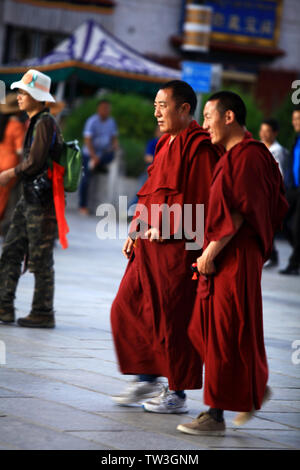 Dies ist ein Satz von random Portrait Fotos in den Straßen von Lhasa, dokumentieren das wahre Gesicht der Bevölkerung in dieser Zeit. Stockfoto