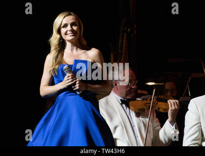 Katherine Jenkins führt im London Palladium mit: Katherine Jenkins Wo: London, Großbritannien Wann: 18. Mai 2019 Credit: Phil Lewis/WENN.com Stockfoto