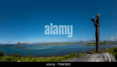 Statue Der Mann aus dem Meer, Bo Village, Vesteralen Inseln, Norwegen. Stockfoto
