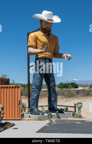 Grosse Josh ist ein 20-Fuß-cowboy Statue in Yucca Valley, Kalifornien Stockfoto