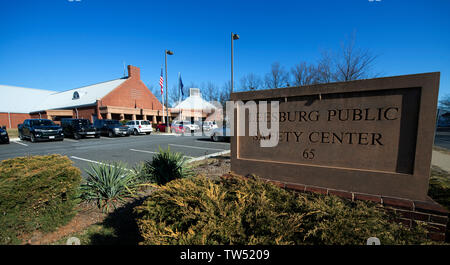 UNITED STATES - 02-06-2017: Leesburg Police Department, 65 Plaza St NE. Die Erweiterung der Konzernzentrale Leesburg Polizei am Plaza Stree Stockfoto