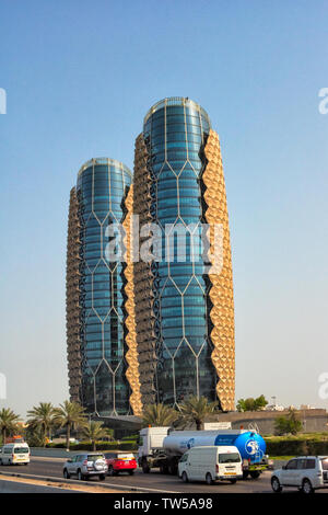 Moderne Hochhäuser, Abu Dhabi, Vereinigte Arabische Emirate Stockfoto